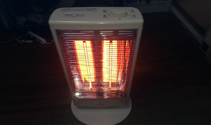 2013年　暖房器具BEST BUY アラジン温熱ヒーター AEH-G101Nを購入